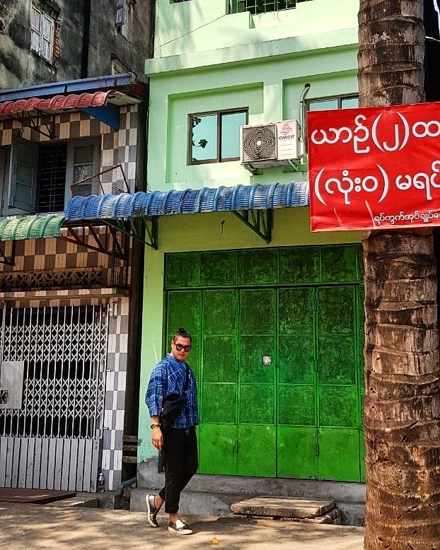 Customer wearing Sumo Vintage